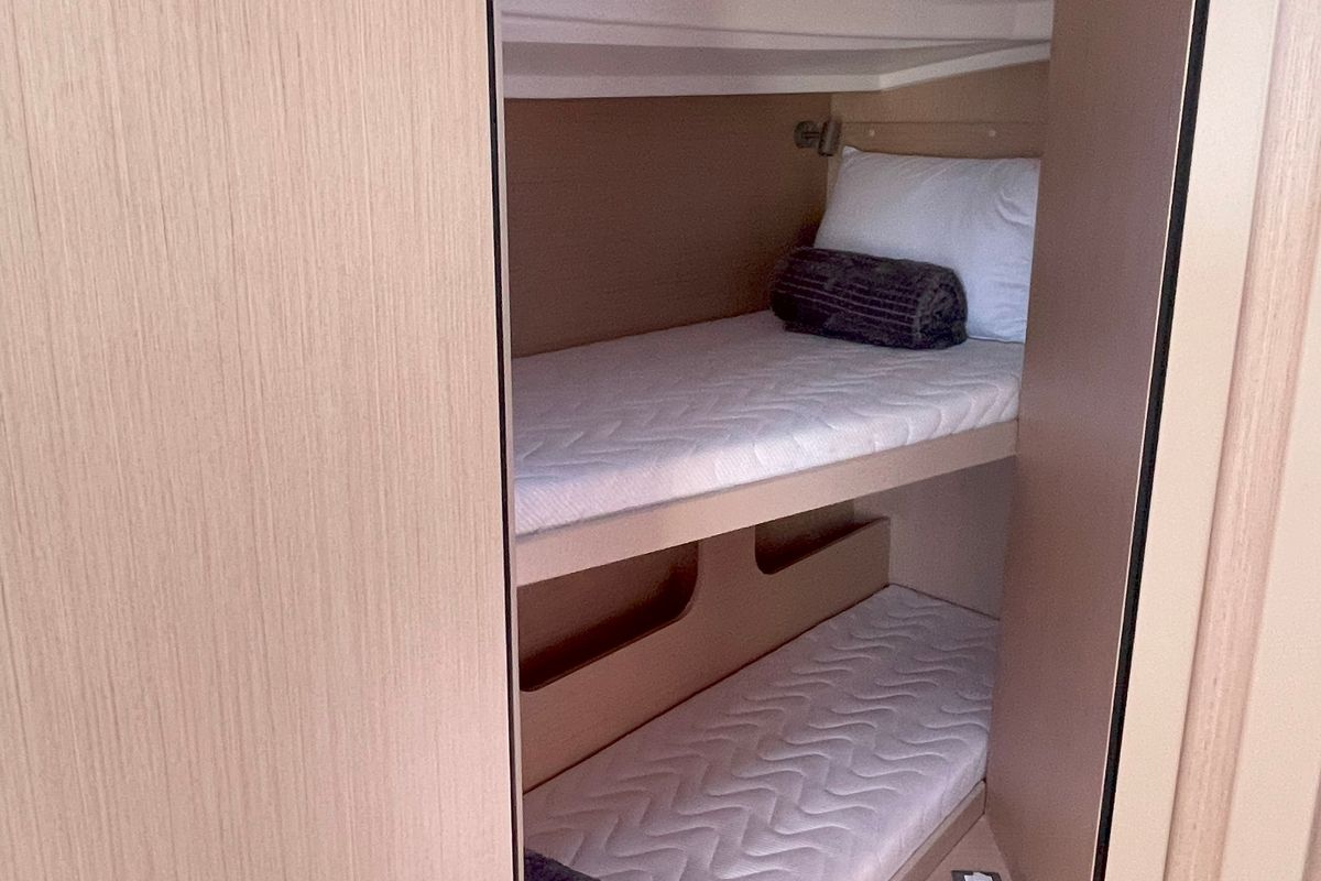 Cabin on Neda, a Beneteau Oceanis 40.1 sailboat at Athens, Greece