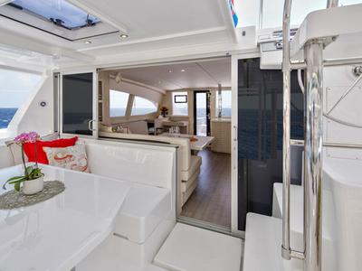 Salon of Sunsail 404 Classic, a Leopard 40 catamaran at Tonnarella, Italy