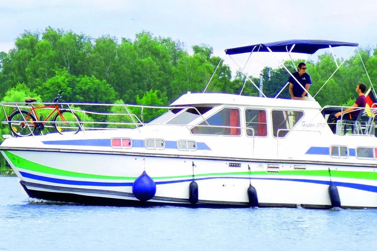 Exterior view of Artemis, a Gulet Tarpon 37 N motorboat at Lübz, Germany