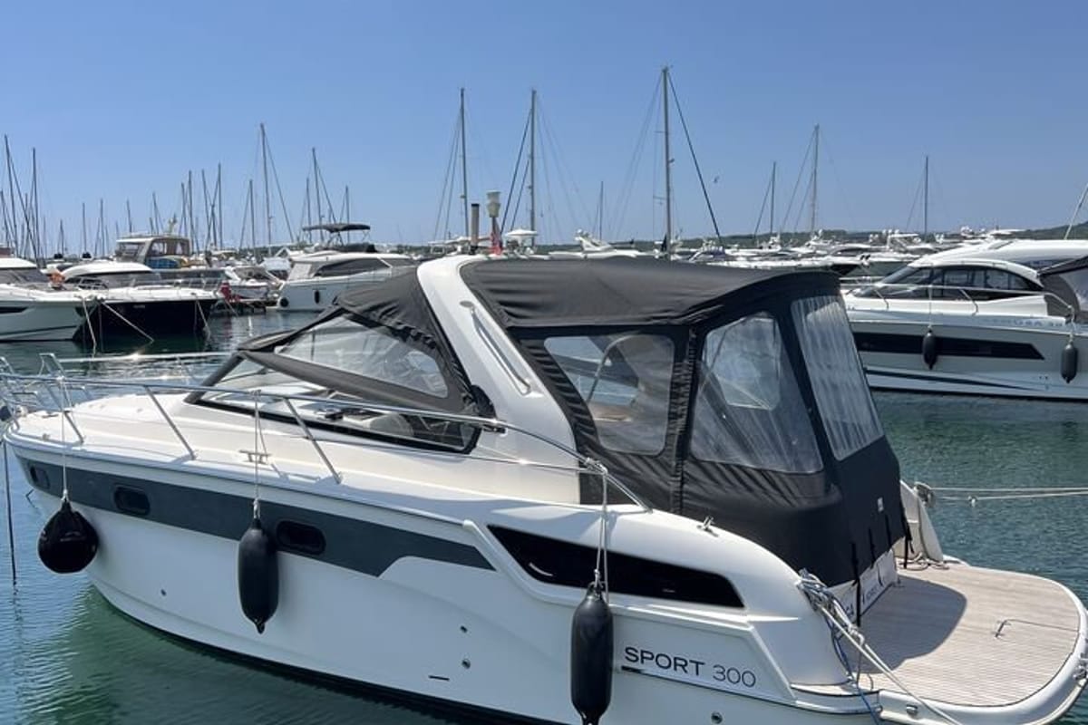 Bazinga, a Bavaria Sport 300 motorboat at Punat, Croatia