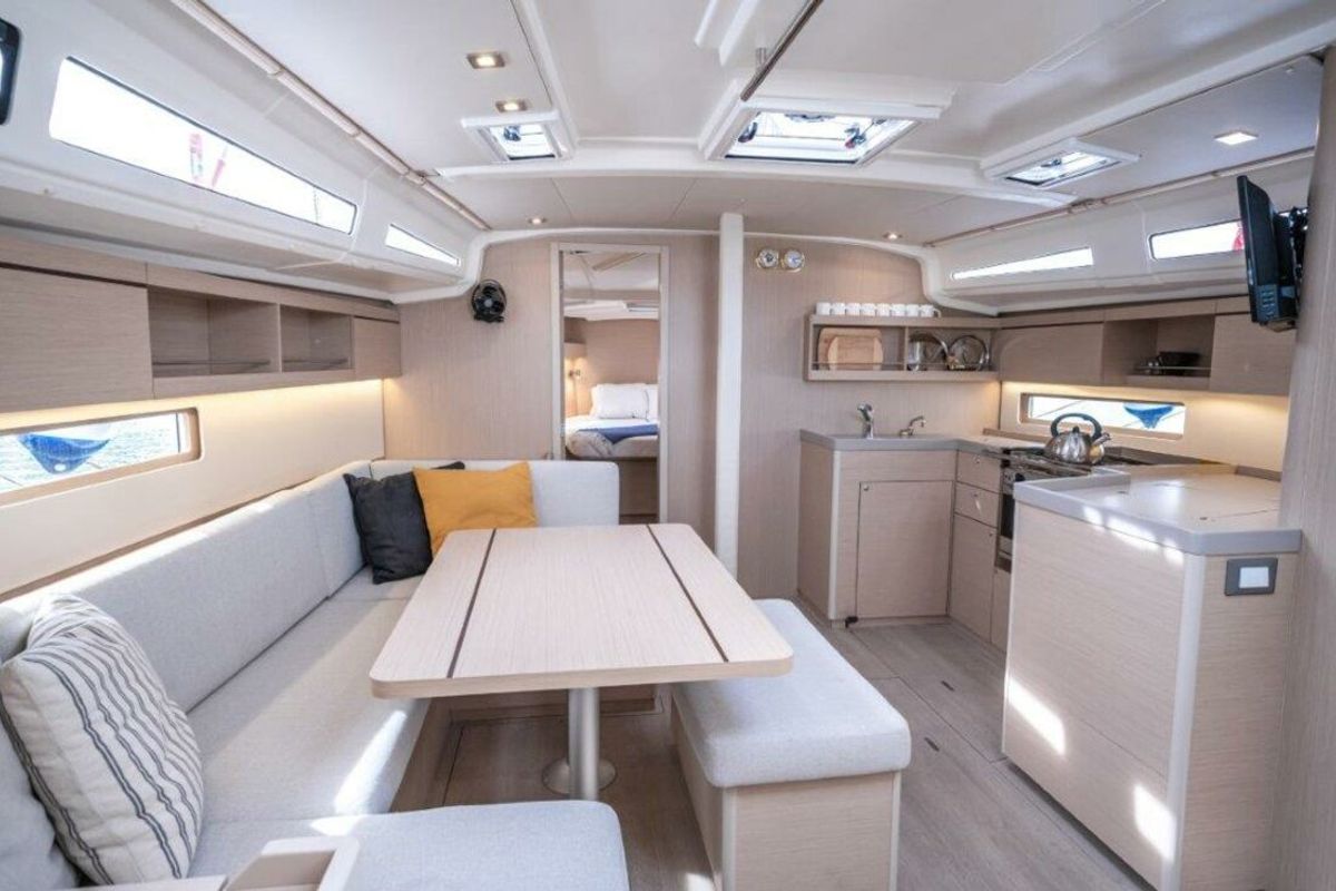 Salon of Keiki, a Beneteau Oceanis 40.1 sailboat at Općina Medulin, Croatia