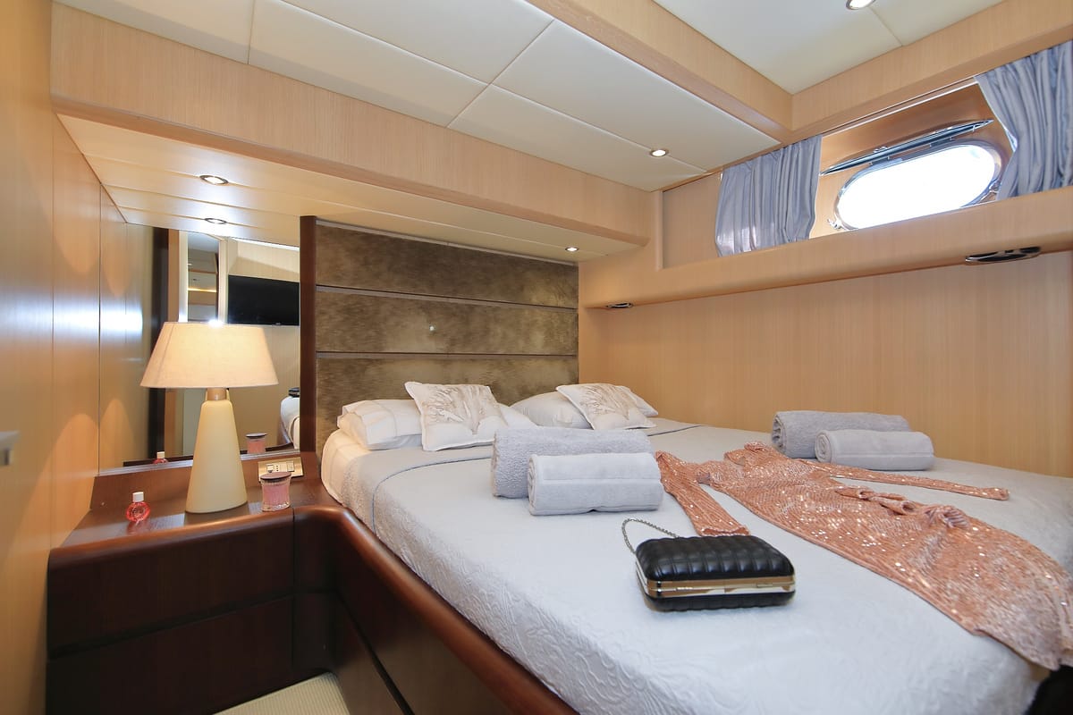 Cabin on Hope I, a Maiora 20S yacht at Grad Kaštela, Croatia