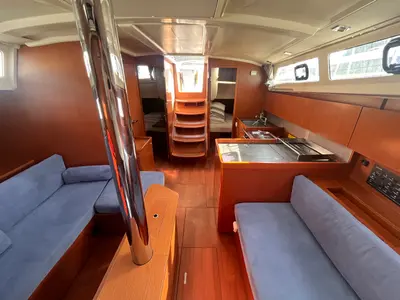Salon of BUGA, a Beneteau Oceanis 41.1 sailboat at Općina Sukošan, Croatia