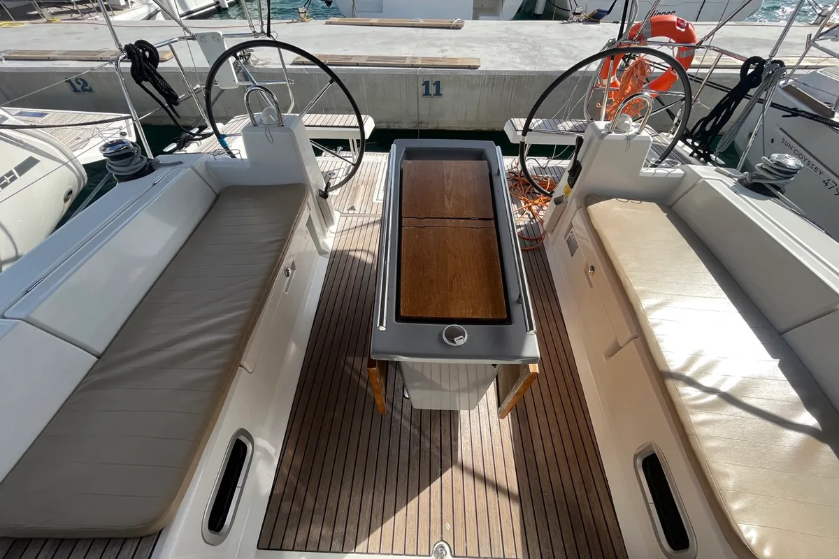 Deck of BUGA, a Beneteau Oceanis 41.1 sailboat at Općina Sukošan, Croatia