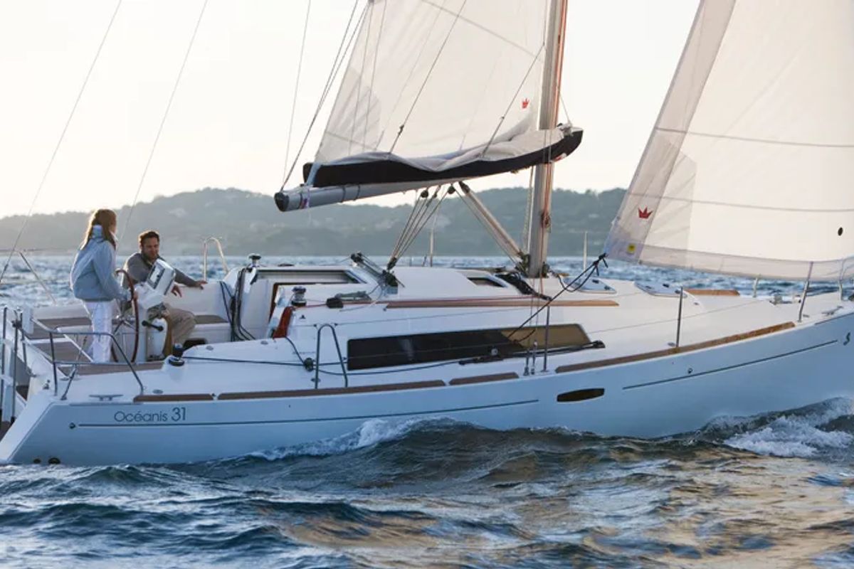 Exterior view of Oceanis 31 Classic, a Beneteau Oceanis 31 sailboat at Procida, Italy