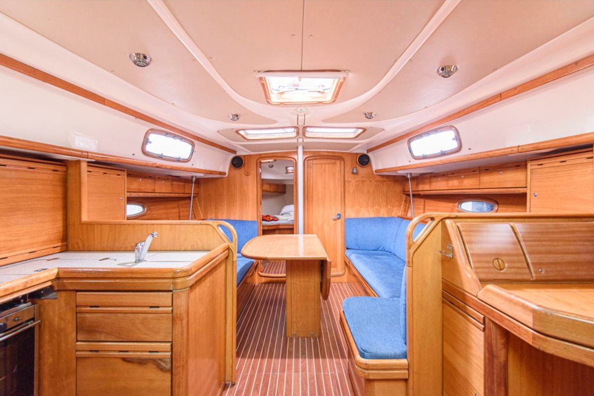 Salon of Gigiona, a Bavaria 37 Cruiser sailboat at San Vincenzo, Italy