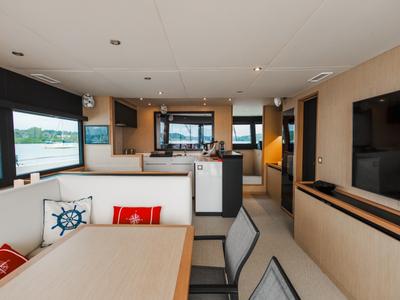 Salon of L'Indécis, a Gulet Leen 56 sailboat at Marigot, France