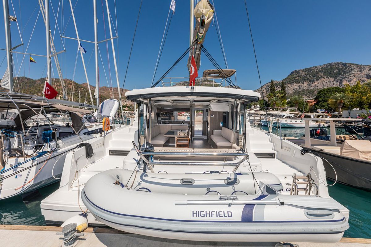 Exterior view of Elifcim, a Bali 4.2 OW catamaran at Fethiye, Turkey