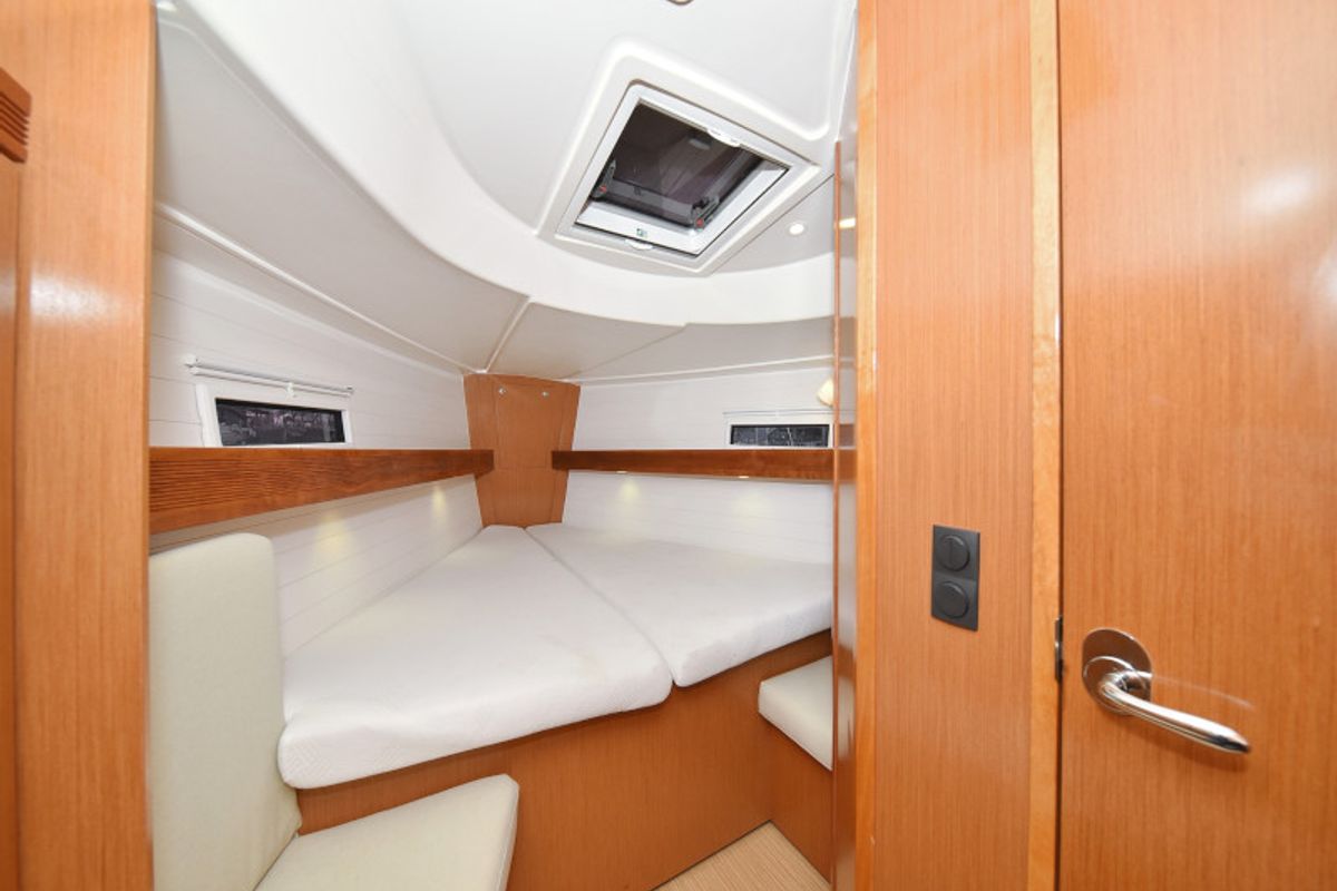 Cabin on Pia M, a Bavaria Cruiser 40 sailboat at Zadar, Croatia
