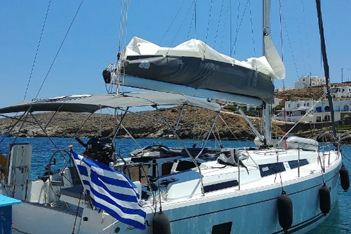 Polynoe, a Hanse Yachts Hanse 418 sailboat at Lavrion - Olympic Marine