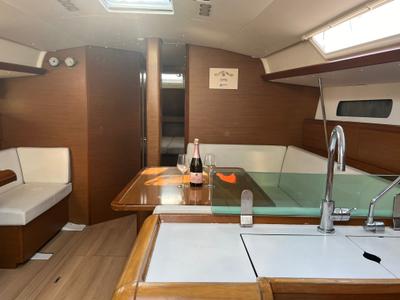 Salon of Janis, a Jeanneau Sun Odyssey 449 sailboat at Općina Sukošan, Croatia