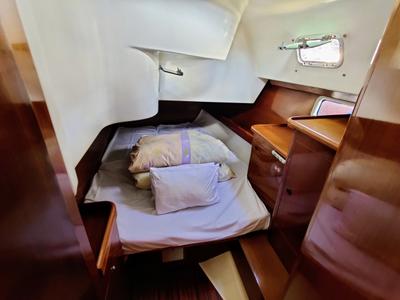Cabin on Rose Runner, a Beneteau Oceanis Clipper 461 sailboat at Općina Sukošan, Croatia