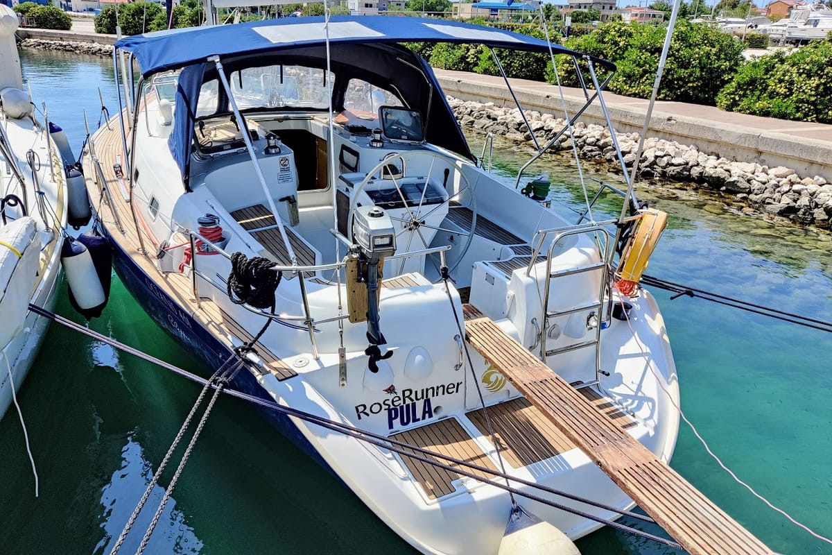 Deck of Rose Runner, a Beneteau Oceanis Clipper 461 sailboat at Općina Sukošan, Croatia