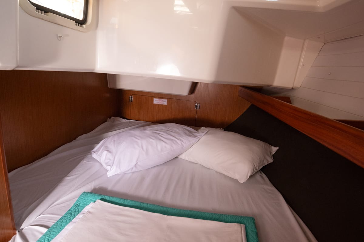 Cabin on Marlo, a Bavaria Cruiser 37 sailboat at Athens, Greece