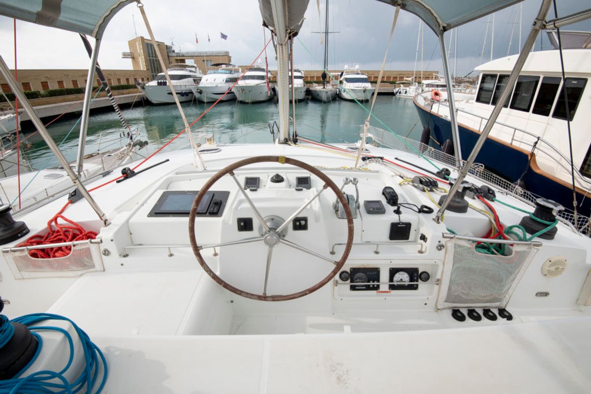 Cockpit of Enjala, a Lagoon 440 catamaran at San Vincenzo, Italy