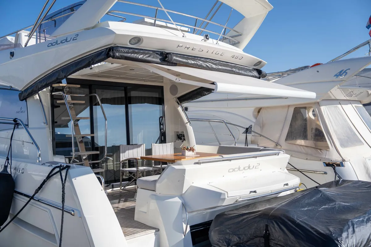 Deck of Adudu 2, a Jeanneau Prestige 460 Fly yacht at Dubrovnik, Croatia