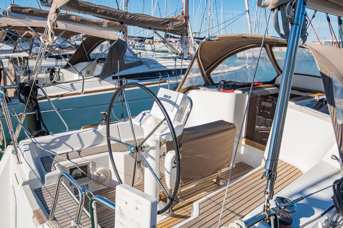 Cockpit of Ribellina, a Jeanneau Sun Odyssey 33i sailboat at San Vincenzo, Italy