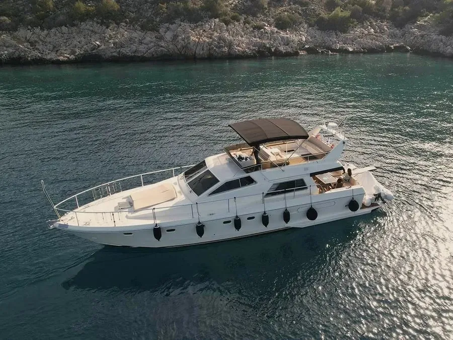 BLUE DREAM, a Ferretti Ferretti 52 yacht at Piraeus, Greece