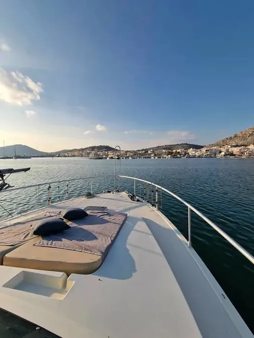 BLUE DREAM, a Ferretti Ferretti 52 yacht at Piraeus, Greece