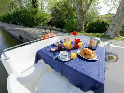 Deck of Countess - Budget 2, a Cygnet Countess motorboat at Castelnaudary, France