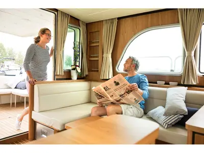 Salon of Luna Amanda, a Linssen Grand Sturdy 40.9 Sedan other at Kinrooi, Belgium