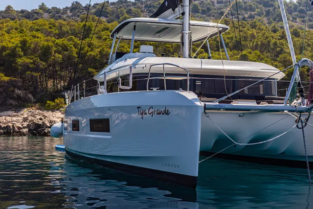 Exterior view of TIGA GRANDE, a Lagoon 55 catamaran at Grad Šibenik, Croatia