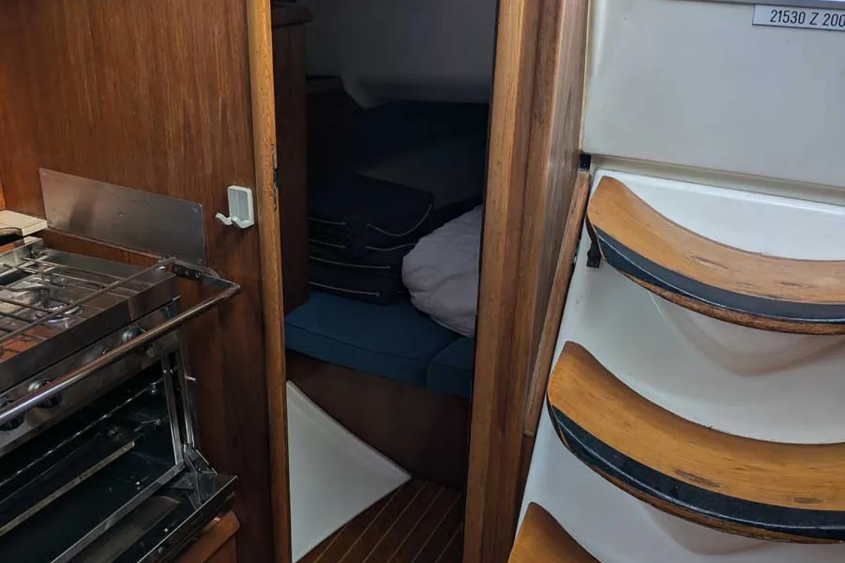 Galley of Panoramix, a Jeanneau Sun Odyssey 37 sailboat at Gouvia, Greece