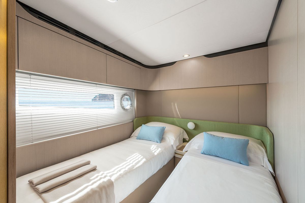 Cabin on ALUMINIA, a Azimut 60 motorboat at Grad Kaštela, Croatia