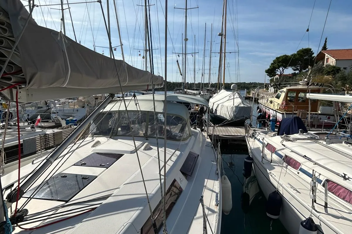 Exterior view of Mara, a Hanse Yachts Hanse 400 sailboat at Seget Donji, Croatia