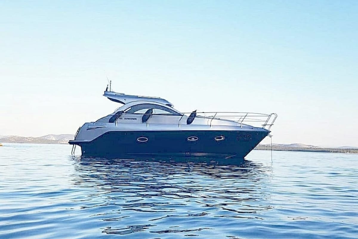 Max 2, a Grginić jahte Mirakul 30 motorboat at Općina Sukošan, Croatia