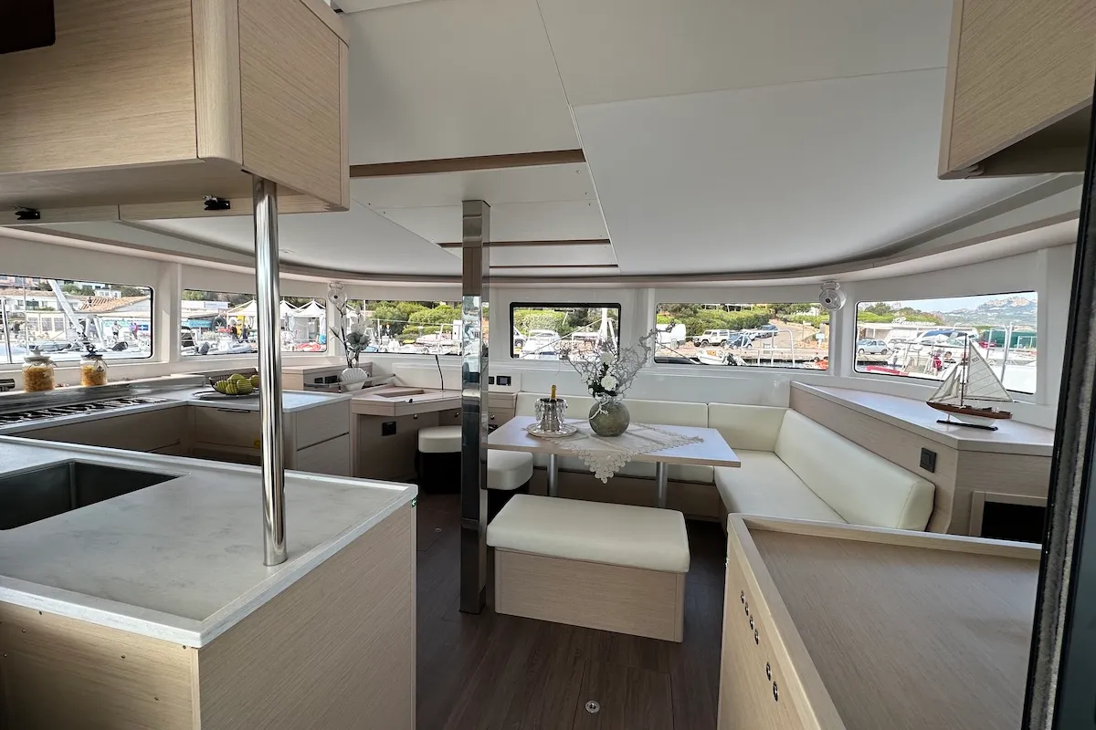 Salon of Arcturus (PTP), a Lagoon 46 catamaran at Le Gosier, France