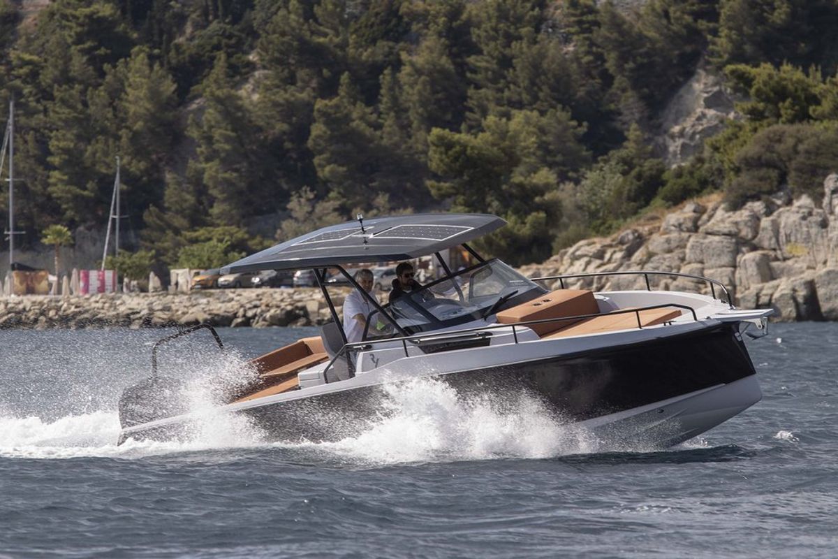 Deck of Ryck 280, a Ryck Yachts Ryck 280 motorboat at Grad Trogir, Croatia