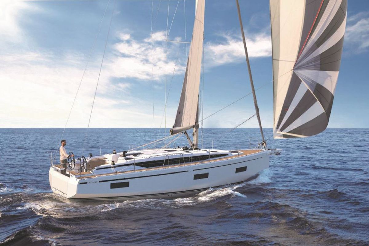 Exterior view of 7 Iles, a Bavaria C42 sailboat at Marseille, France