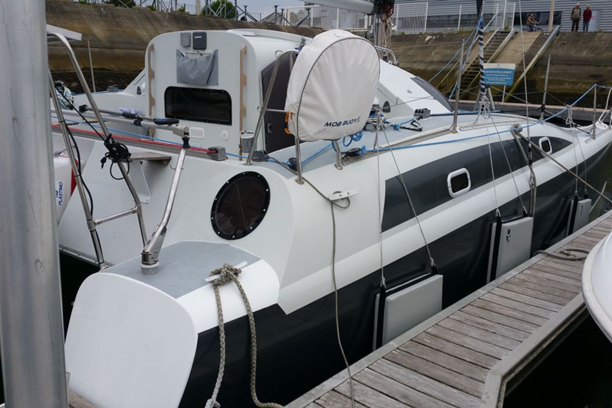Exterior view of Smiley, a Fountaine Pajot Maldives 32 catamaran at Port Navalo, France