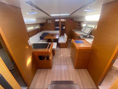 Salon of Skopelos, a Jeanneau Sun Odyssey 519 sailboat at Lavreotiki Municipal Unit, Greece
