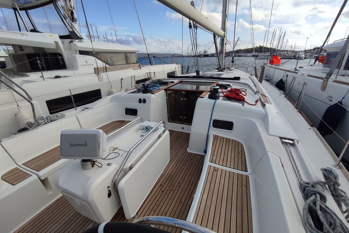 Cockpit of Skopelos, a Jeanneau Sun Odyssey 519 sailboat at Lavreotiki Municipal Unit, Greece
