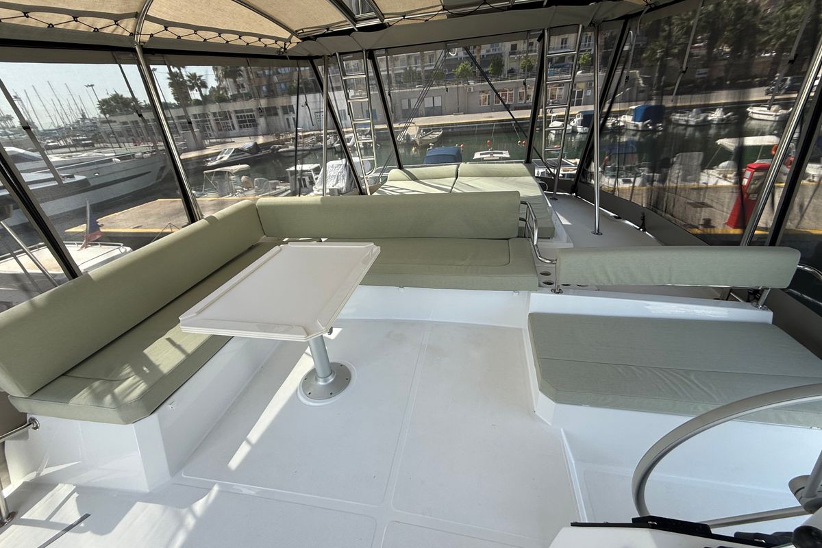 Deck of Keysmet, a Bali 4.6 catamaran at Tourlos, Greece