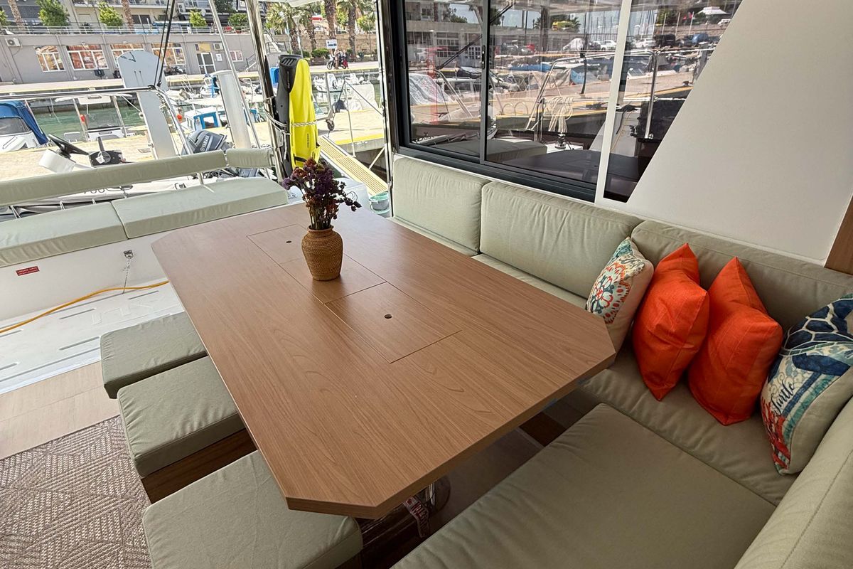 Salon of Keysmet, a Bali 4.6 catamaran at Tourlos, Greece