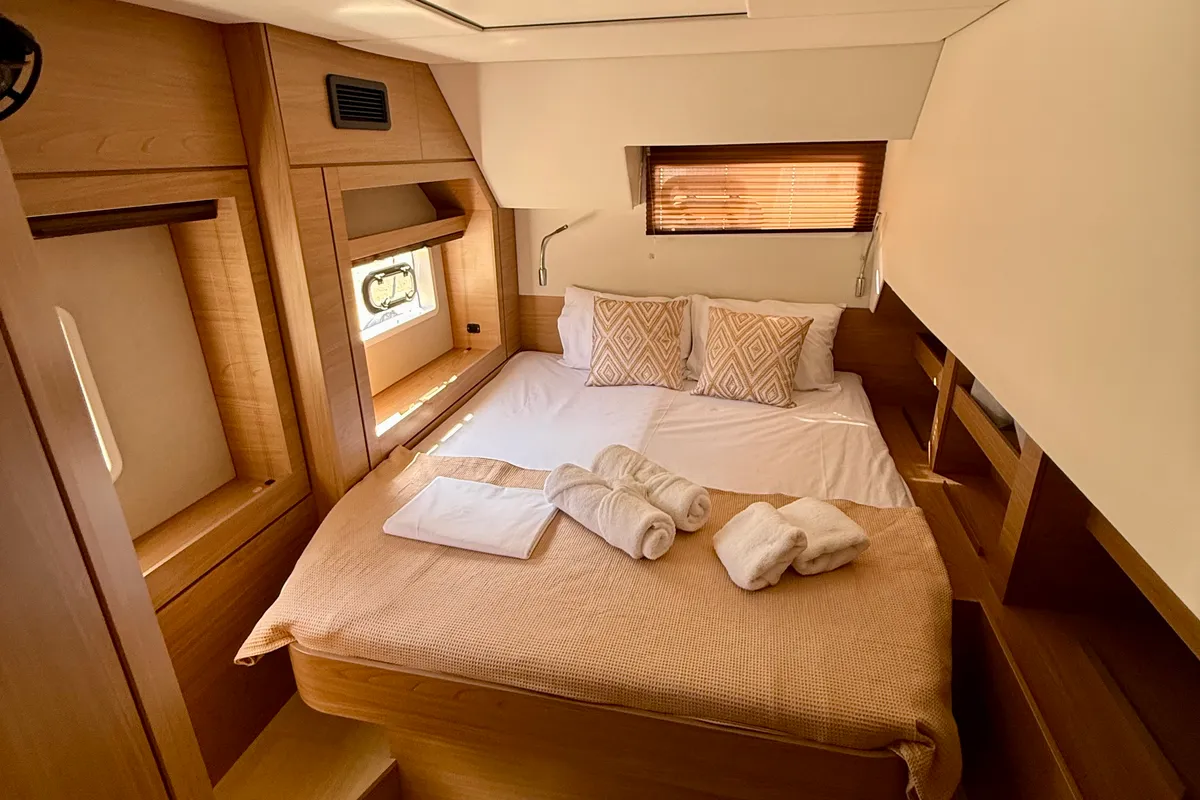 Cabin on Keysmet, a Bali 4.6 catamaran at Tourlos, Greece