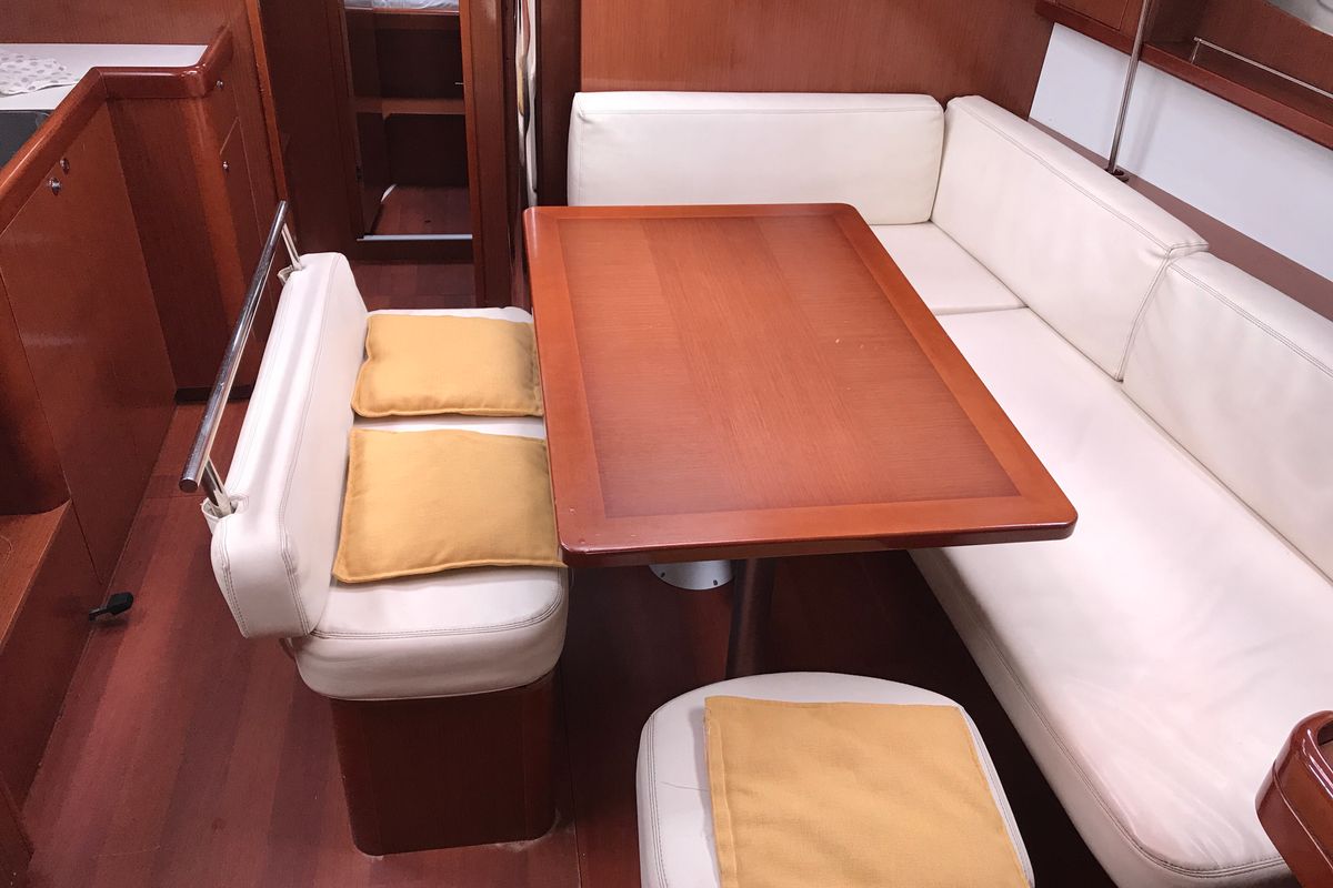 Salon of Libra, a Beneteau Oceanis 43 sailboat at Olbia, Italy