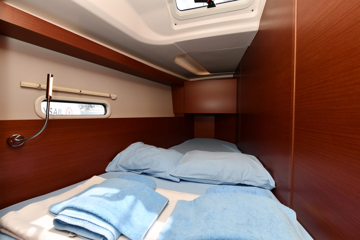 Cabin on Sarsala, a Hanse Yachts Hanse 458 sailboat at Fethiye, Turkey