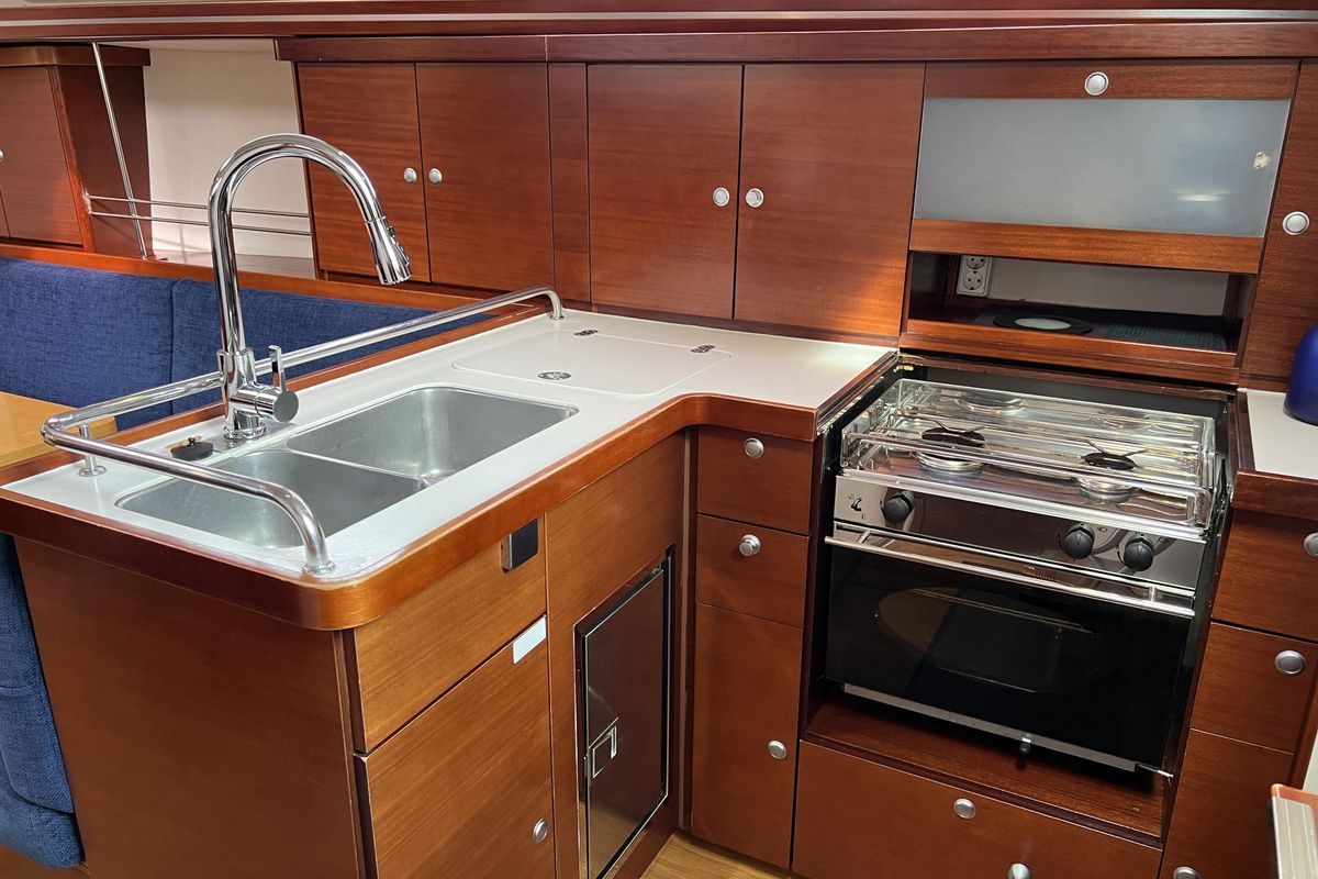 Galley of Minie, a Hanse Yachts Hanse 370 sailboat at Heiligenhafen, Germany