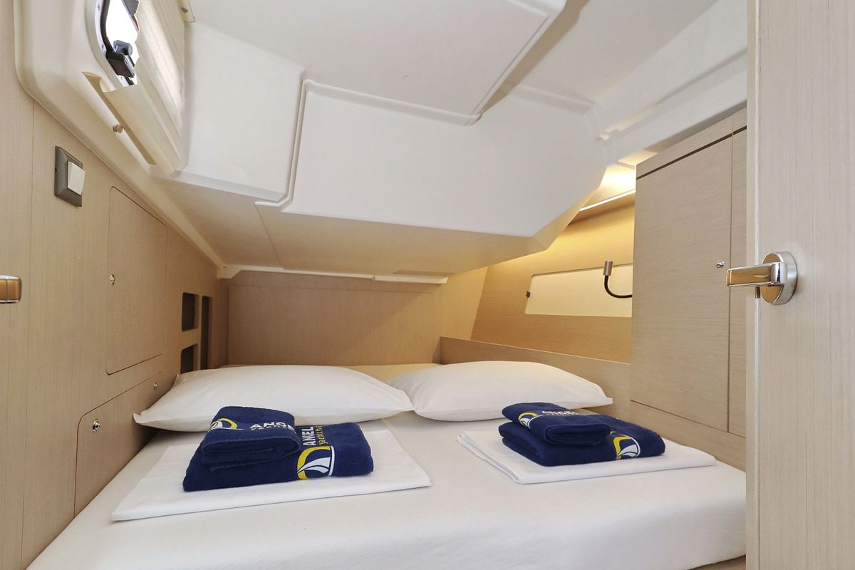 Cabin on Sasool, a Beneteau Oceanis 46.1 sailboat at Grad Trogir, Croatia