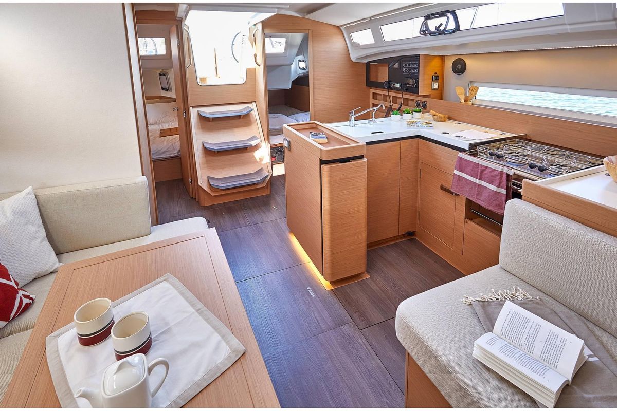 Salon of Bella, a Jeanneau Sun Odyssey 410 sailboat at Piombino, Italy