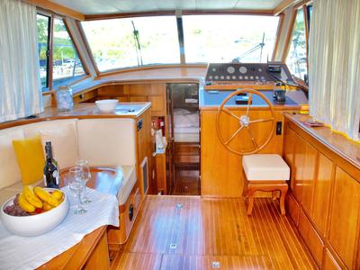 Cockpit of Grazia, a Yaretti 1570 motorboat at Primošten, Croatia