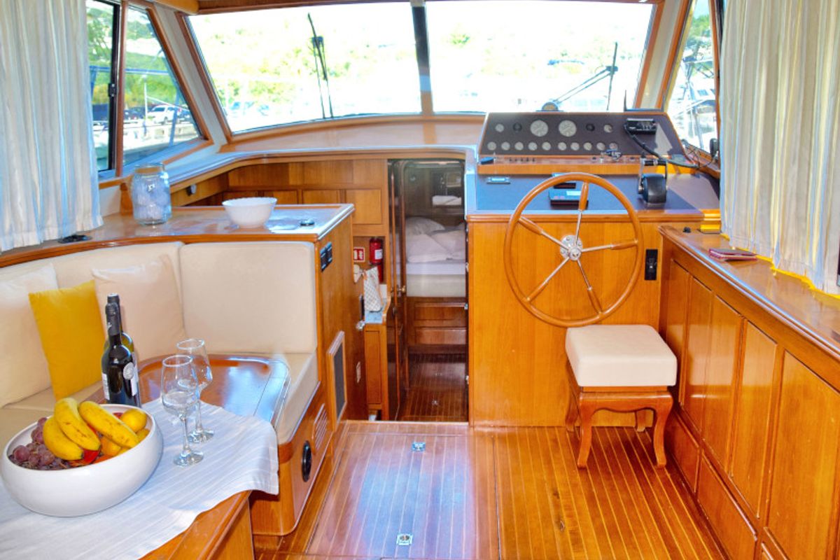 Cockpit of Grazia, a Yaretti 1570 motorboat at Primošten, Croatia