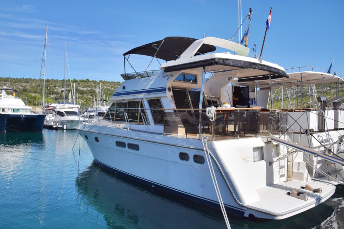 Exterior view of Grazia, a Yaretti 1570 motorboat at Primošten, Croatia