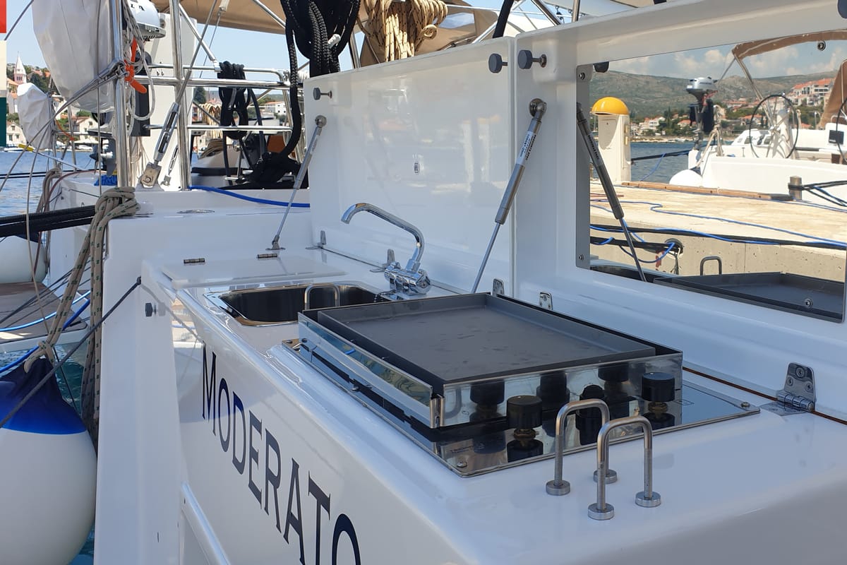 Deck of Moderato, a Dufour 430 GL sailboat at Grad Kaštela, Croatia