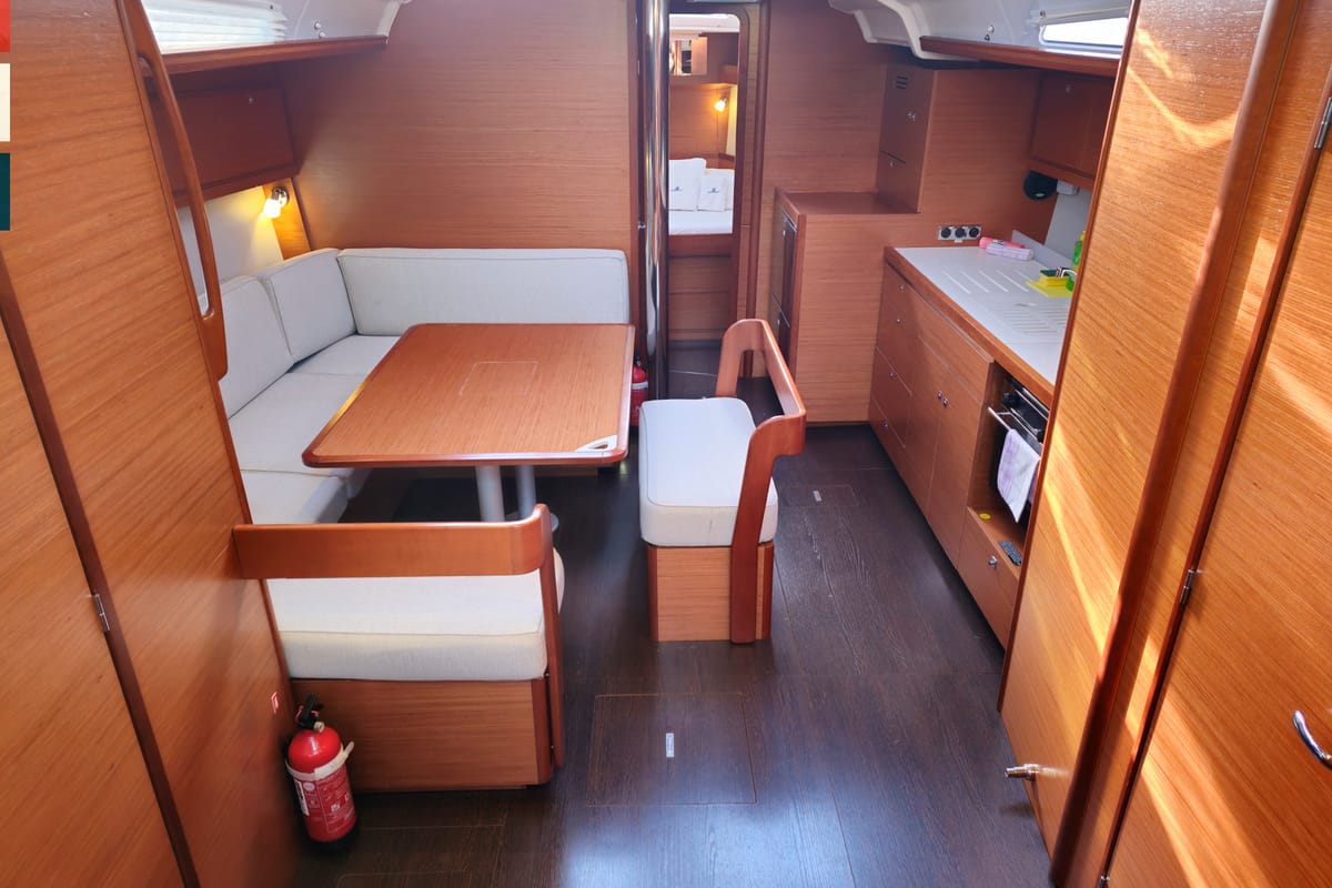 Salon of Moderato, a Dufour 430 GL sailboat at Grad Kaštela, Croatia