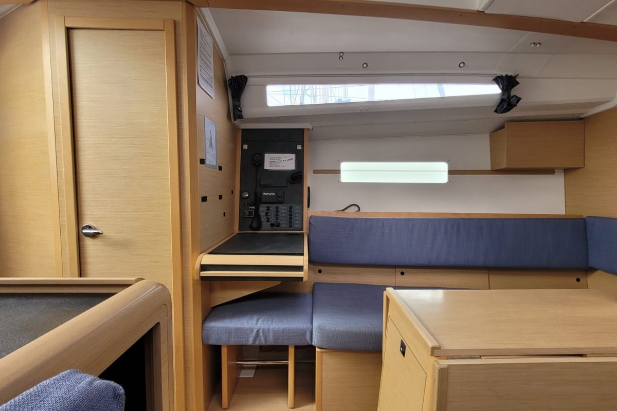 Salon of Kokozenn 2, a Jeanneau Sun Odyssey 349 sailboat at Saint-Cast-le-Guildo, France